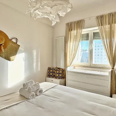 Benfica Design & Sky Views By Homeful Homes